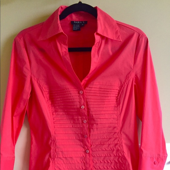 Sara I. Red cotton shirt - Picture 1 of 3